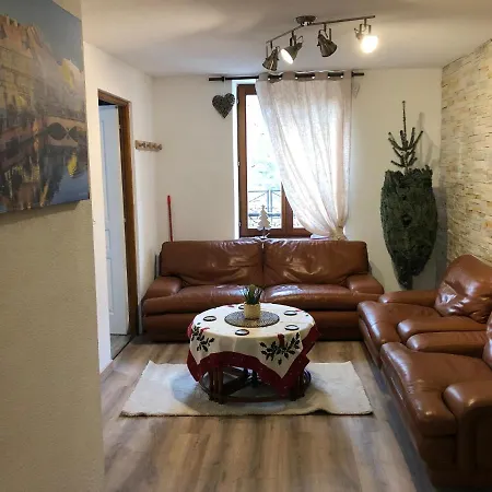 Apartment De L'est 1