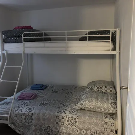 De L'est 1 Appartement *